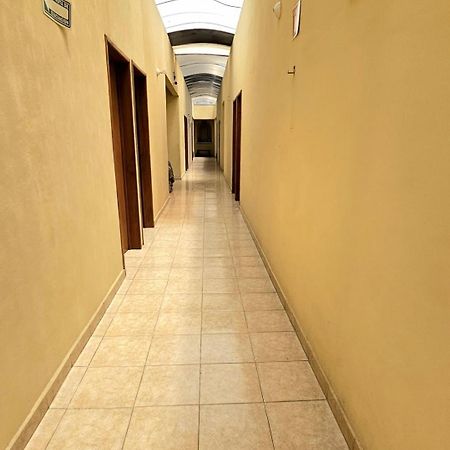 Hotel Xanti Морелия Екстериор снимка